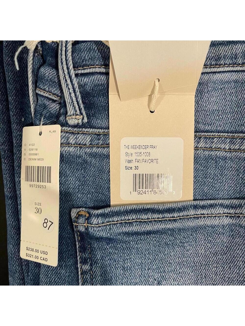 MOTHER Jeans - The Weekender Fray - Wash: Fan Favorite - Size 30 - NWT - Picture 2 of 6